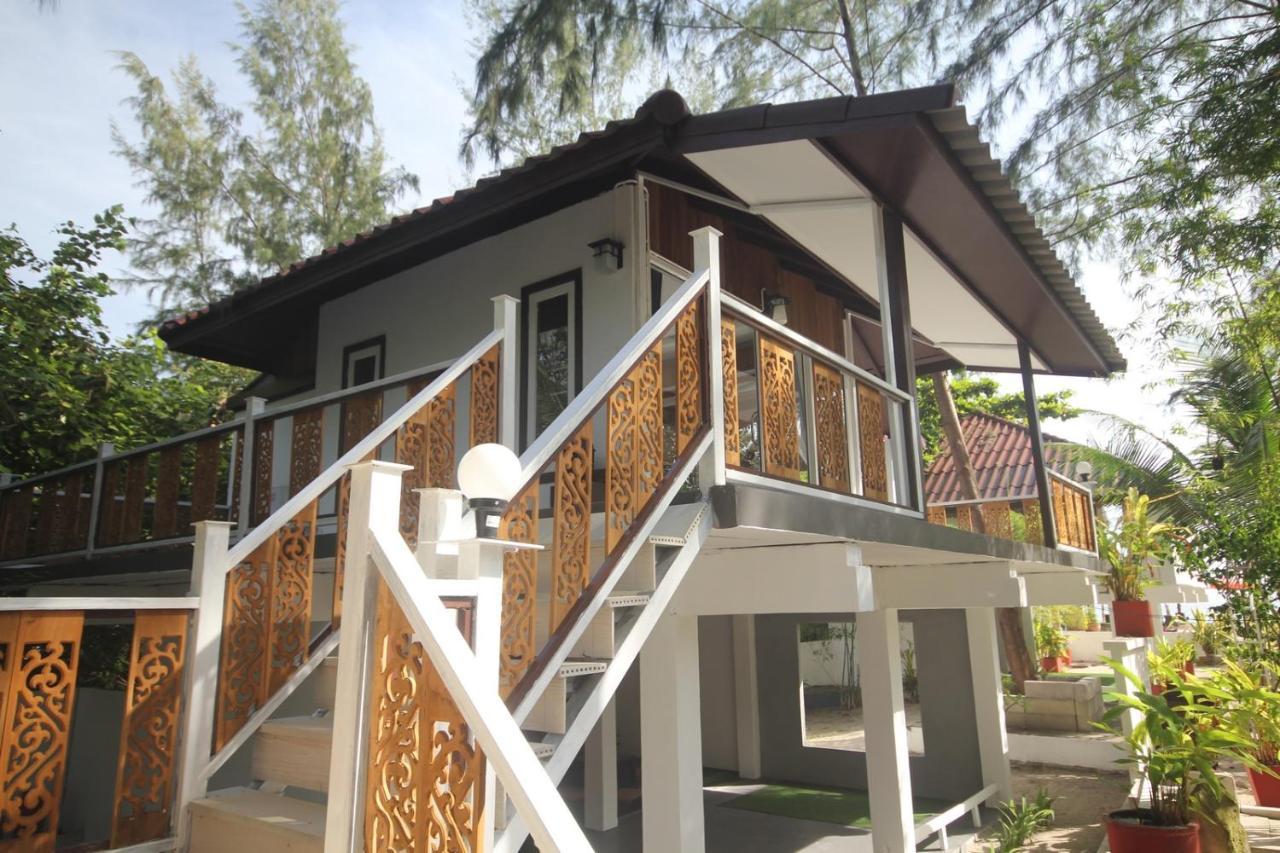 Phangan Cove Beach Resort Srithanu Exterior photo